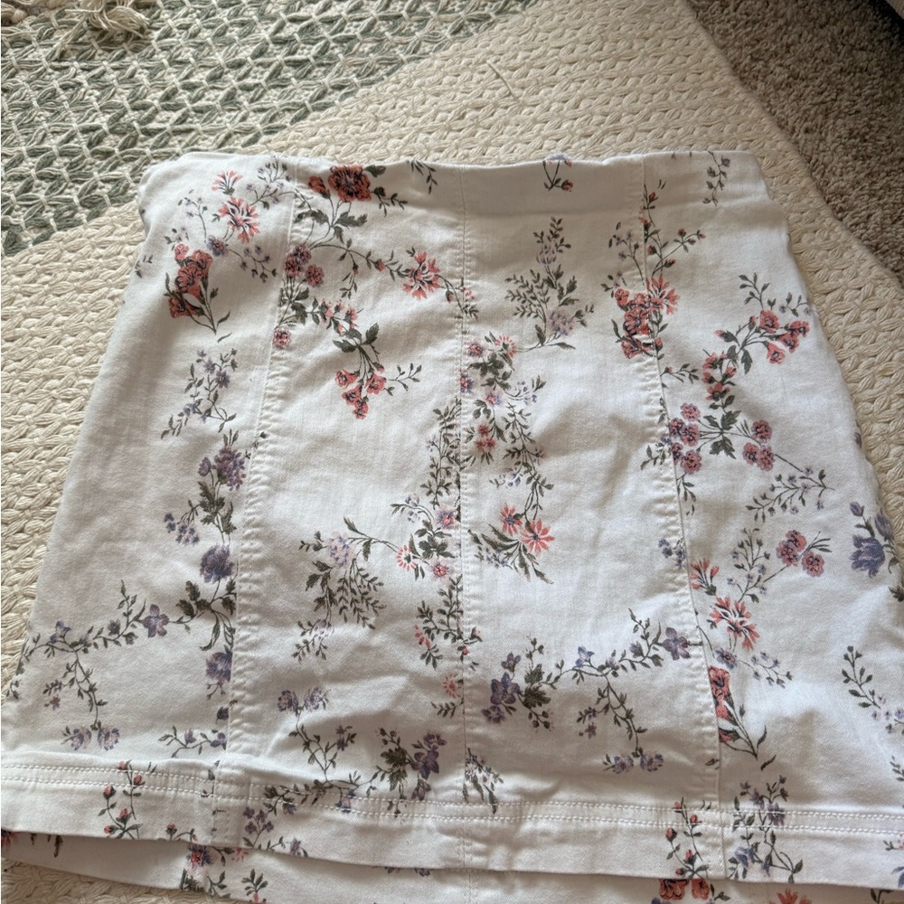 Floral Print White Skirt